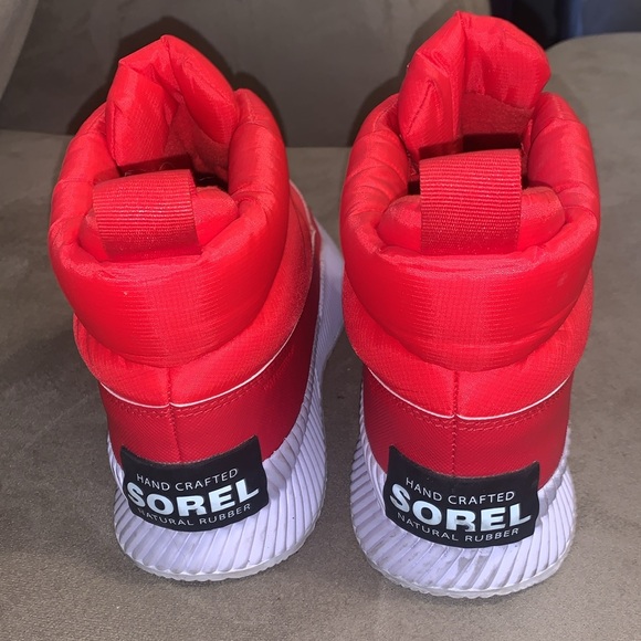 Snow Boots 🥾 - Picture 4 of 6